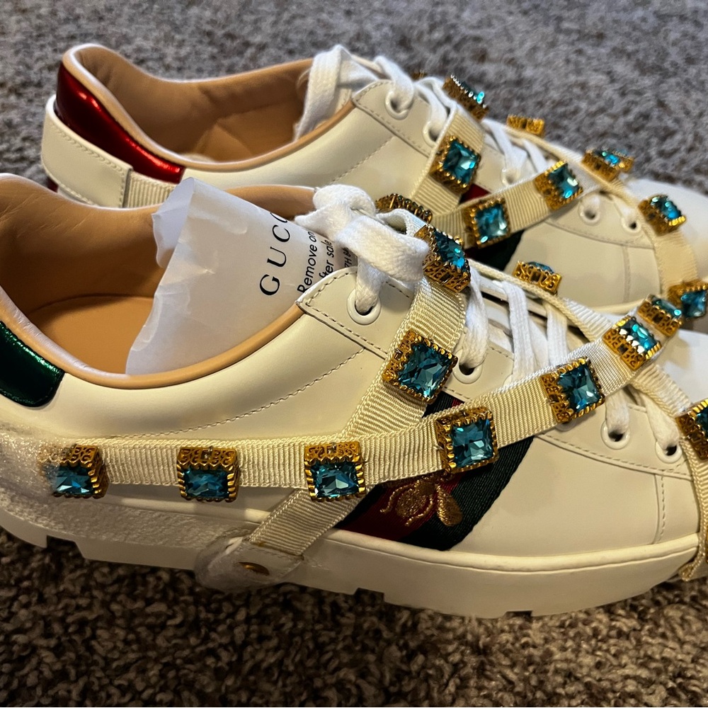 Gucci White Leather Sneakers with Turquoise Gem Accents